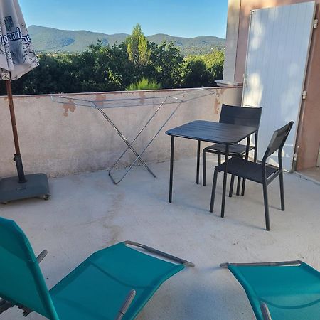 Villa Mycenes Garéoult Eksteriør billede