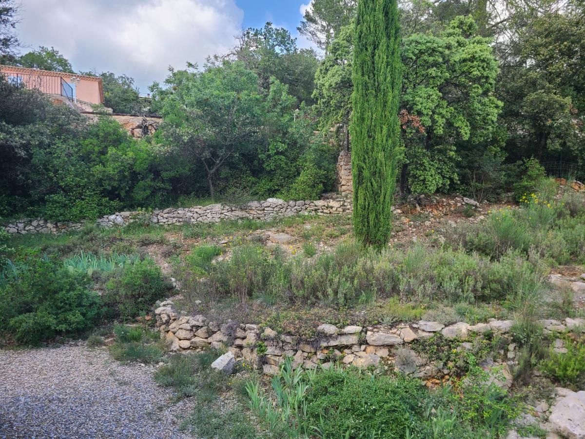 Villa Mycenes Garéoult Eksteriør billede