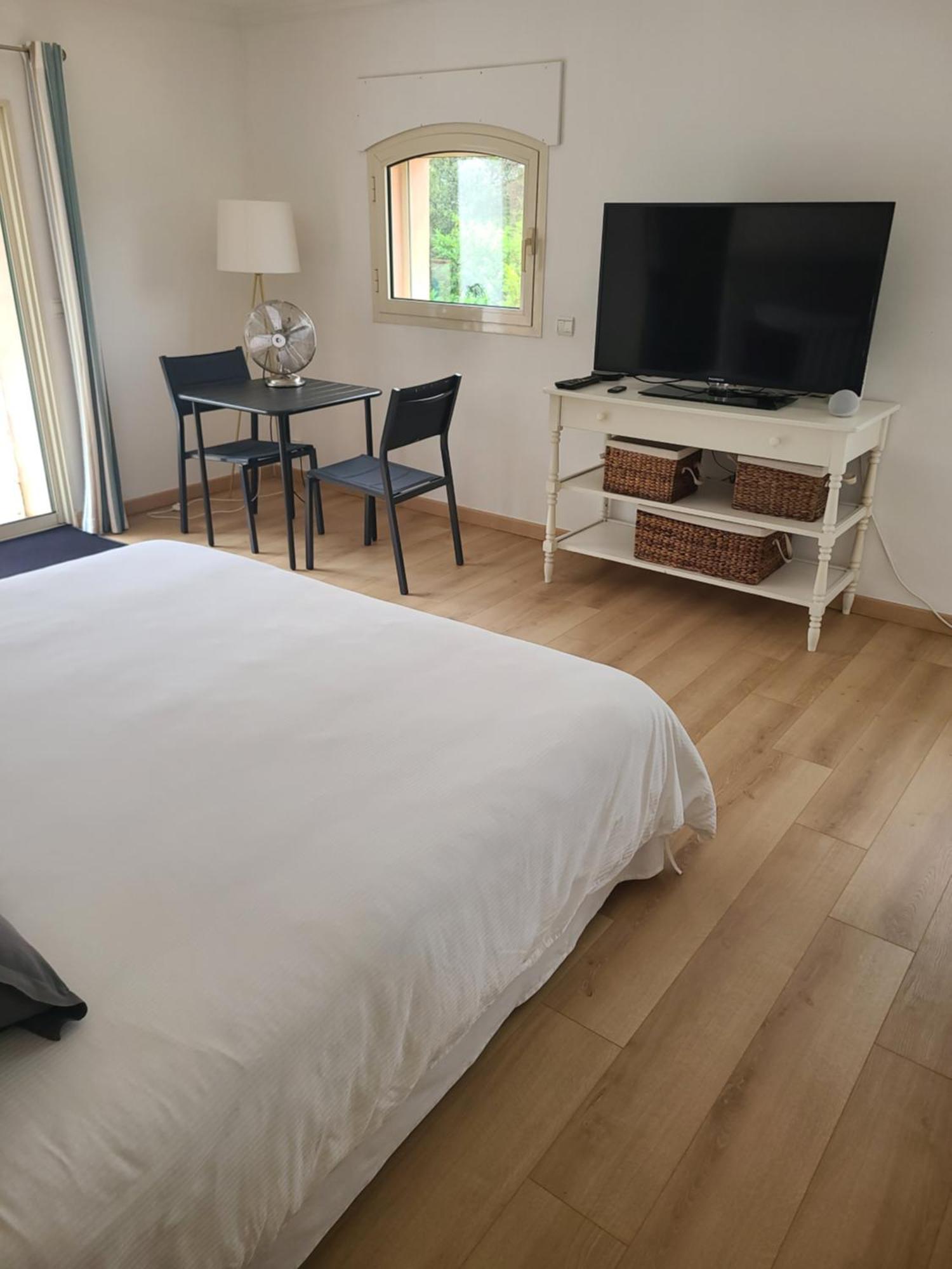 Villa Mycenes Garéoult Eksteriør billede